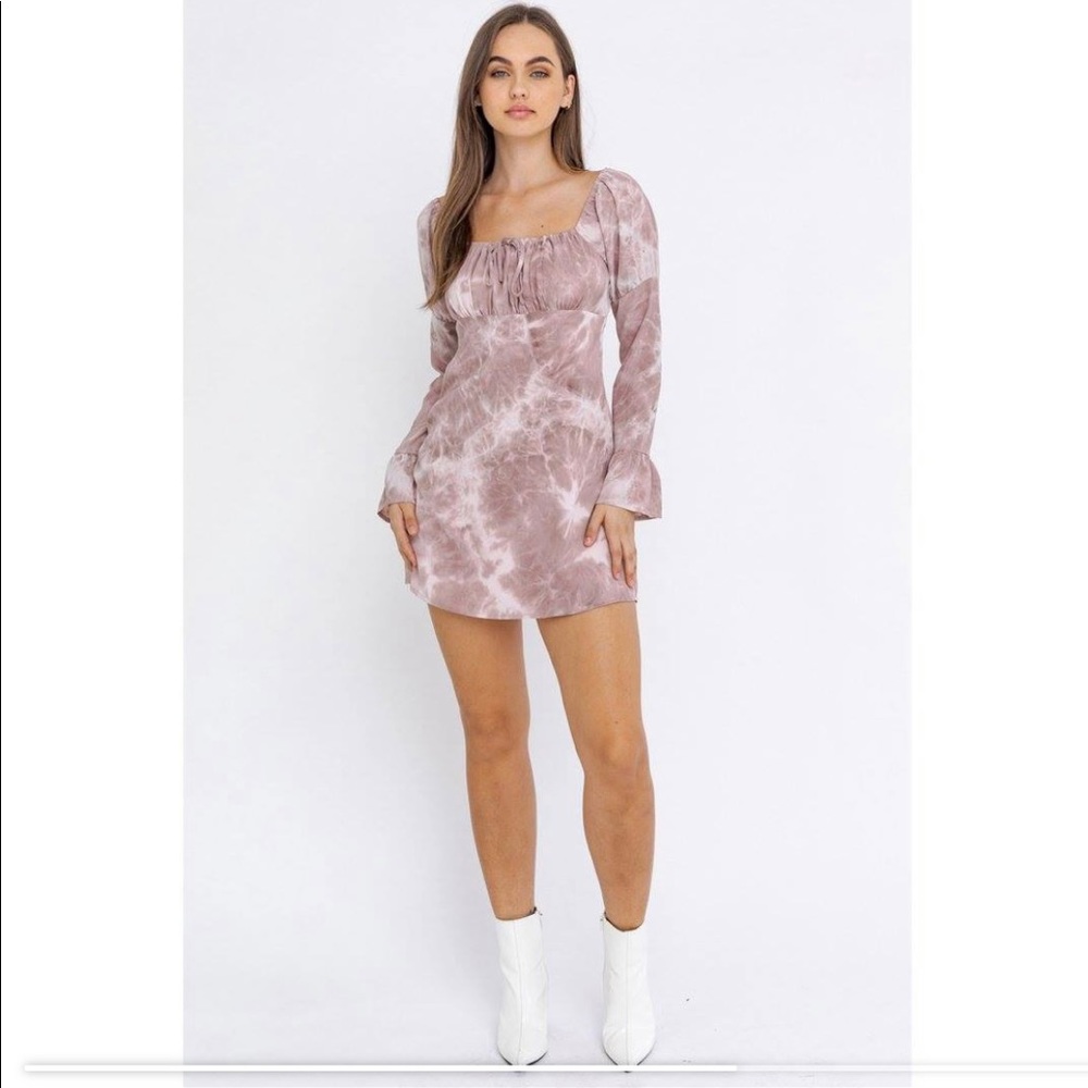 NEW Dress! Perfect for Summer and Spring!